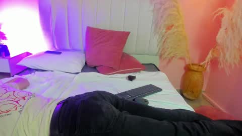 _ruby_red online show from October 16, 2025, 10:16 am
