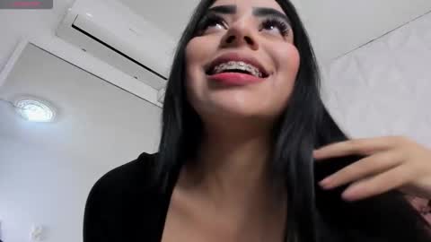 Snapshot of _samara_conner chatting on December 14, 2025, 9:41 pm Samara online show from December 14, 2025, 9:41 pm