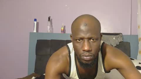 _sambo_ online show from November 23, 2025, 7:19 am