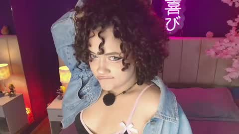 Sara online show from April 18, 2026, 3:54 am