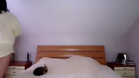 Snapshot of _sarairiti chatting on October 25, 2025, 10:45 am Sara online show from October 25, 2025, 10:45 am