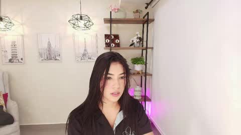 Snapshot of _sassy_girl chatting on May 5, 2026, 6:16 pm Sassy Girl online show from May 5, 2026, 6:16 pm