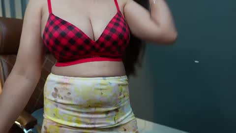 Snapshot of _savy_ chatting on July 4, 2026, 7:36 am Savreen online show from July 4, 2026, 7:36 am