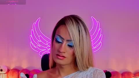 Scarlett online show from October 25, 2025, 1:18 pm