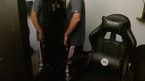 Snapshot of _schnnneider_ chatting on March 9, 2026, 10:47 pm SCHNEIDER online show from March 9, 2026, 10:47 pm