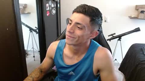 Snapshot of _schnnneider_ chatting on April 13, 2026, 6:57 pm SCHNEIDER online show from April 13, 2026, 6:57 pm