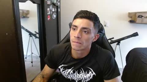 Snapshot of _schnnneider_ chatting on April 16, 2026, 7:14 pm SCHNEIDER online show from April 16, 2026, 7:14 pm