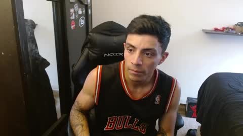 Snapshot of _schnnneider_ chatting on May 23, 2026, 5:17 pm SCHNEIDER online show from May 23, 2026, 5:17 pm