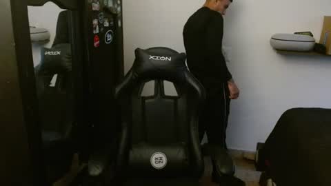 Snapshot of _schnnneider_ chatting on June 19, 2026, 9:51 pm SCHNEIDER online show from June 19, 2026, 9:51 pm