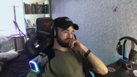 Ask me online show from September 17, 2025, 10:06 am