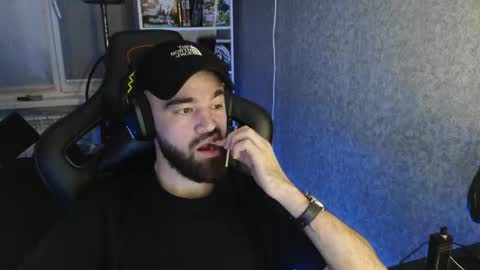 Ask me online show from November 19, 2025, 2:11 am