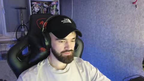 Ask me online show from December 17, 2025, 9:32 pm