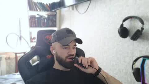 Snapshot of _serious_man chatting on June 7, 2026, 6:17 am Ask me online show from June 7, 2026, 6:17 am
