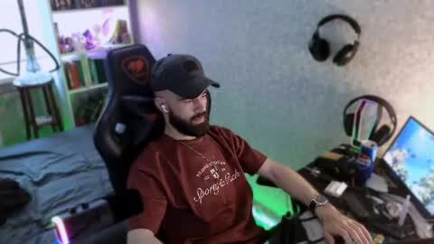Snapshot of _serious_man chatting on June 19, 2026, 6:01 pm Ask me online show from June 19, 2026, 6:01 pm