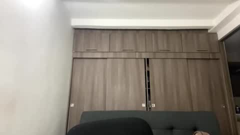 Juan Pablo-independent model online show from February 15, 2026, 11:23 pm