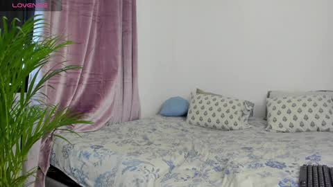 Snapshot of _sexy_star_ chatting on February 11, 2025, 9:14 pm E T H A N S T A R online show from February 11, 2025, 9:14 pm