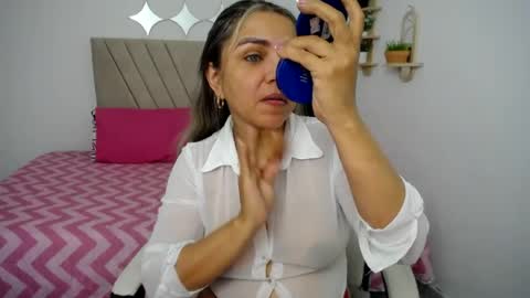 Snapshot of _sexyredhead_ chatting on August 7, 2026, 12:18 pm KATA online show from August 7, 2026, 12:18 pm