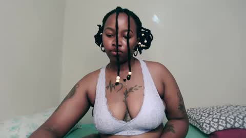 _sexysquirter online show from November 16, 2025, 5:29 pm