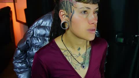 _sharlotte777 online show from April 1, 2026, 2:14 pm