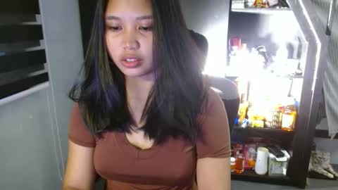 _shinelee online show from March 4, 2026, 9:48 am