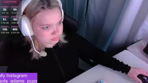 Snapshot of _sofia_adam_ chatting on June 19, 2026, 6:18 am pups online show from June 19, 2026, 6:18 am