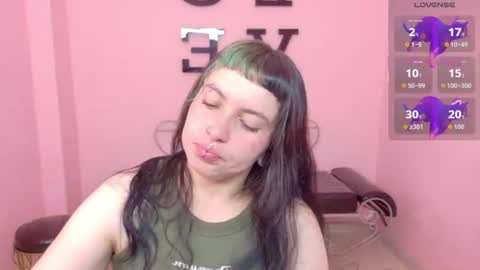Snapshot of _sofia_smith1 chatting on June 25, 2026, 1:26 pm Sofia online show from June 25, 2026, 1:26 pm