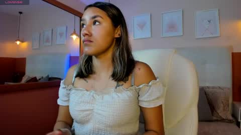 Sophie  online show from April 11, 2026, 4:00 pm