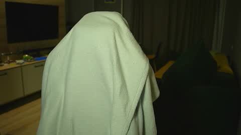 OLIVERpvt is open online show from November 29, 2025, 12:08 pm