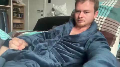 Snapshot of _stevie___ chatting on October 4, 2025, 8:56 am _stevie___ online show from October 4, 2025, 8:56 am