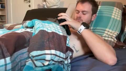 Snapshot of _stevie___ chatting on October 12, 2025, 12:37 pm _stevie___ online show from October 12, 2025, 12:37 pm