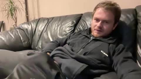 Snapshot of _stevie___ chatting on November 1, 2025, 3:03 pm _stevie___ online show from November 1, 2025, 3:03 pm