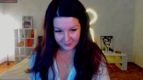 Snapshot of _still_her chatting on November 27, 2025, 1:07 am Erica online show from November 27, 2025, 1:07 am