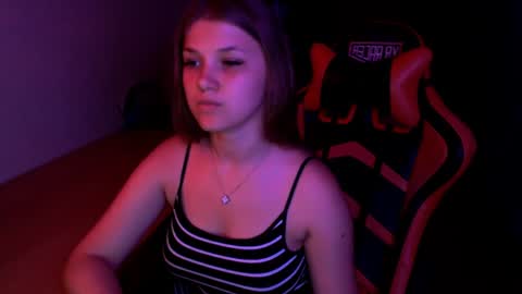 Mari online show from July 7, 2026, 6:56 pm