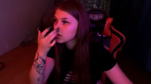 Mari online show from July 31, 2026, 2:16 pm