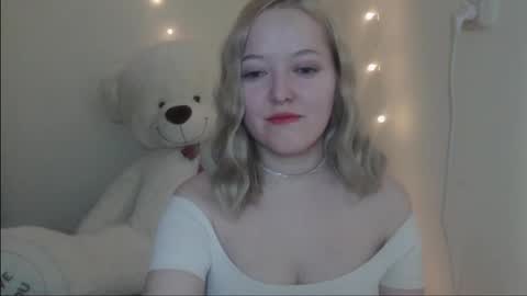 Snapshot of _sweet_smile_ chatting on February 11, 2026, 8:14 pm _sweet_smile_ online show from February 11, 2026, 8:14 pm