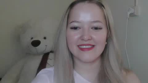 Snapshot of _sweet_smile_ chatting on August 2, 2026, 12:09 am _sweet_smile_ online show from August 2, 2026, 12:09 am