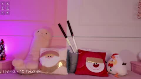_tammarra_ online show from December 10, 2024, 1:44 pm