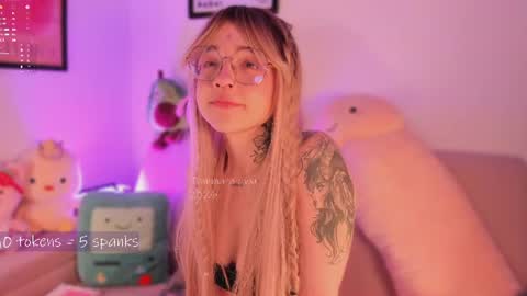 Snapshot of _tammarra_ chatting on July 10, 2026, 9:28 pm _tammarra_ online show from July 10, 2026, 9:28 pm