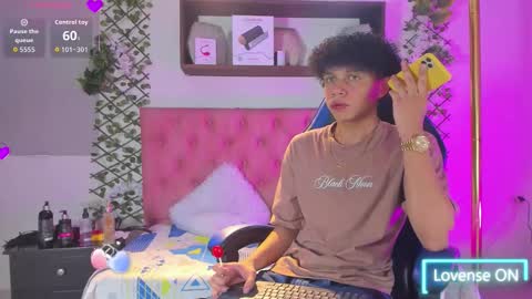 Taylor online show from February 11, 2026, 9:31 pm