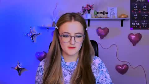 Snapshot of _tessa_moon chatting on February 18, 2026, 9:11 pm _tessa_moon online show from February 18, 2026, 9:11 pm