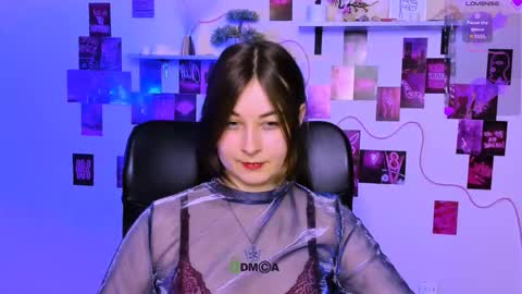 Snapshot of _tessa_moon chatting on March 18, 2026, 8:01 pm _tessa_moon online show from March 18, 2026, 8:01 pm