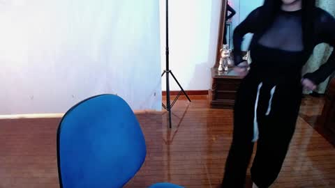 _the_dark_side_of_the_moon_ online show from February 8, 2025, 5:18 am