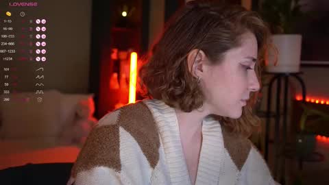 Evi online show from November 18, 2025, 9:52 pm