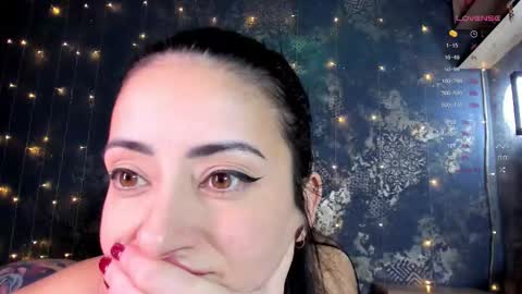 Snapshot of _thenightmoon_ chatting on November 23, 2025, 12:38 pm _thenightmoon_ online show from November 23, 2025, 12:38 pm