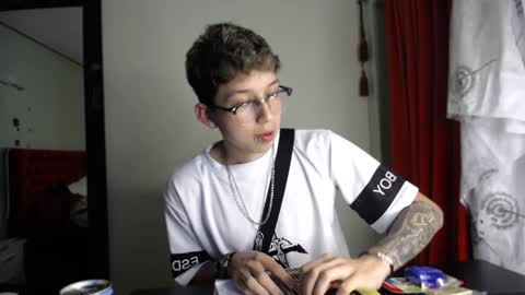 Thomas online show from December 25, 2024, 8:28 pm