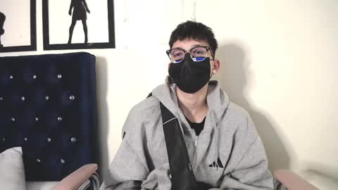 Thomas online show from September 30, 2025, 1:10 am