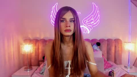 Tifa online show from September 23, 2025, 4:48 am