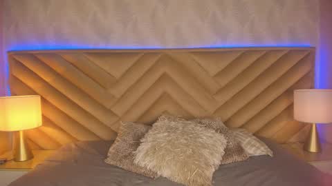 Tifa online show from October 6, 2025, 6:11 am