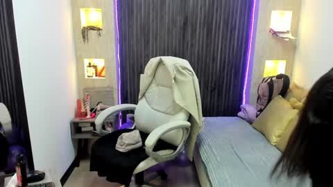 Snapshot of _tiffany_queen chatting on January 25, 2025, 5:08 pm Stefania online show from January 25, 2025, 5:08 pm