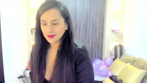 Snapshot of _tiffany_queen chatting on January 29, 2025, 6:18 pm Stefania online show from January 29, 2025, 6:18 pm